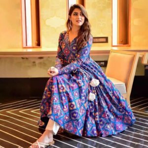 Stylish long kurti For Stylish